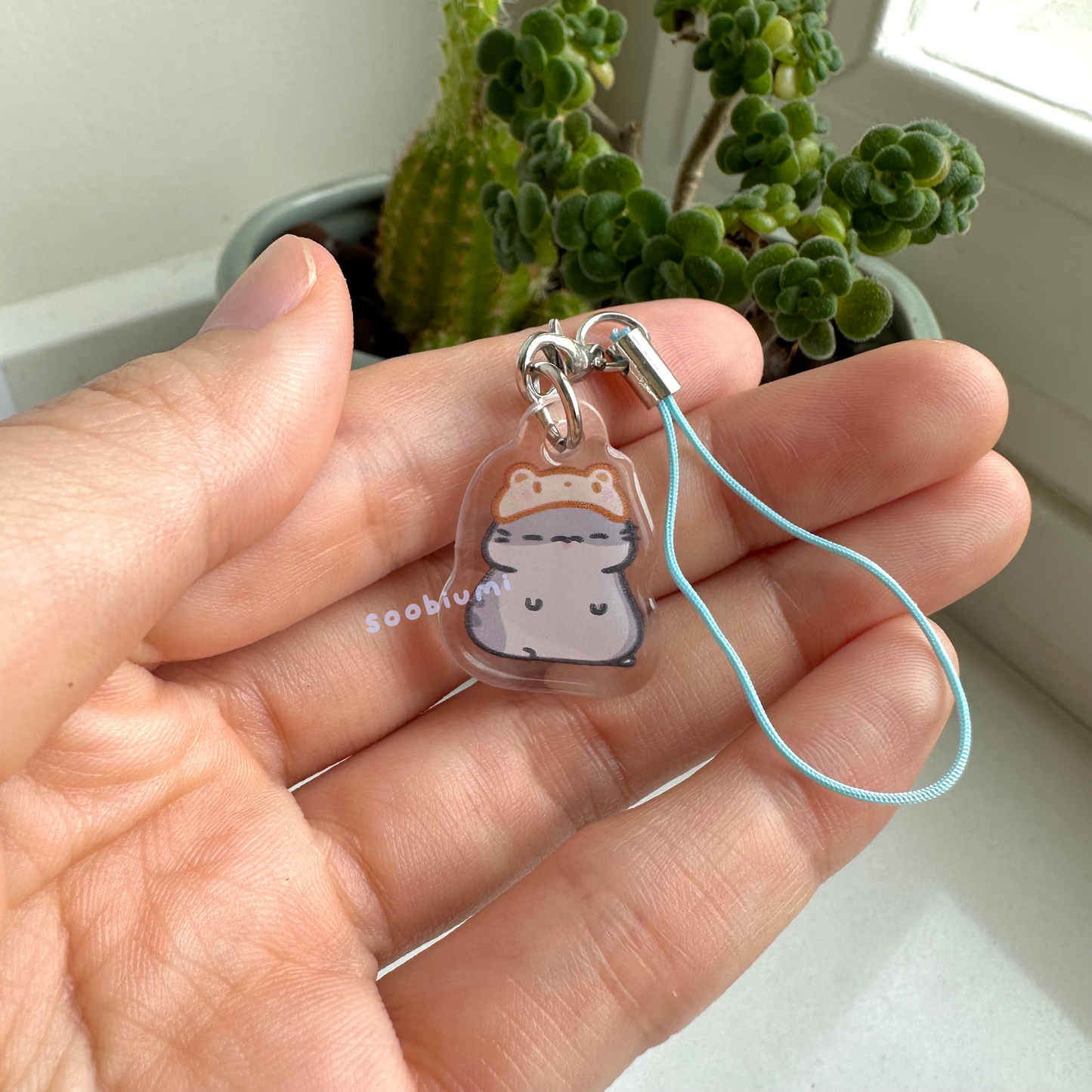 Kiwi the Cat in a Hat Phone Charm