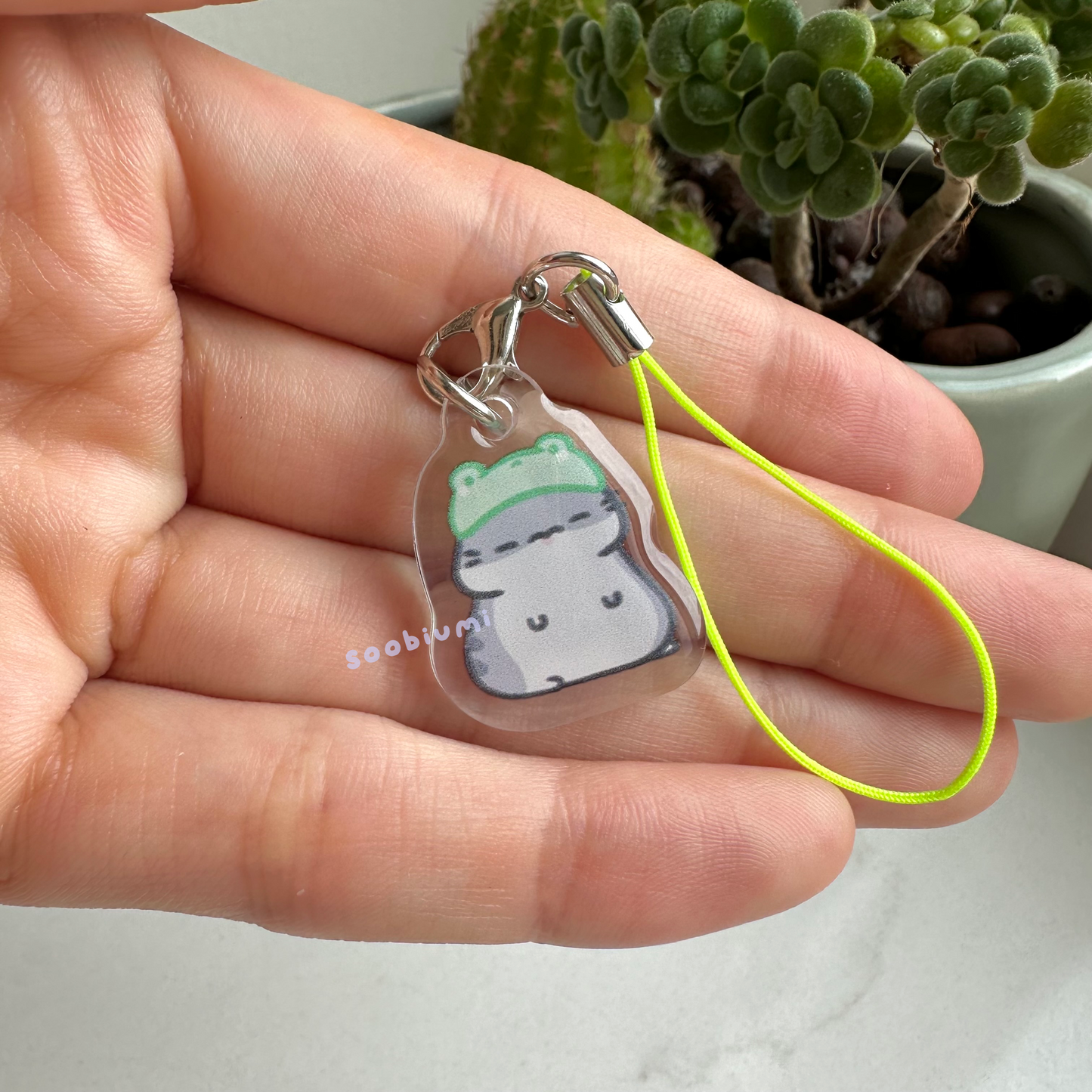 Kiwi the Cat in a Hat Phone Charm
